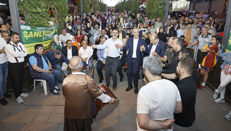  SULTANGAZİ’DE ŞANLIURFA SIRA GECESİ 