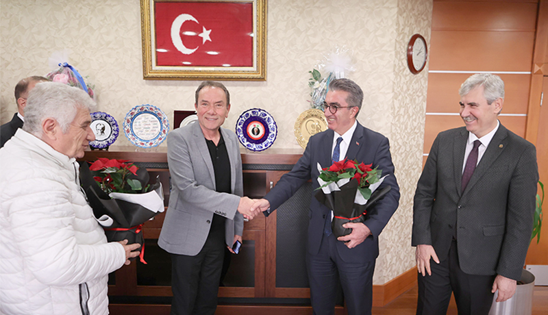 MUHTARLARDAN, HASAN HOCA’YA KUTLAMA