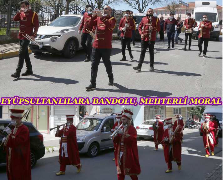EVDE KALANLARA ŞARKILI VE MARŞLI MORAL