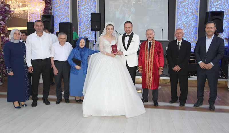FATİH-SERAP ÇİFTİNİN MUTLU GÜNÜ