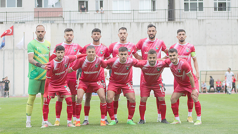 PAŞA, KESTEL KARŞISINDA