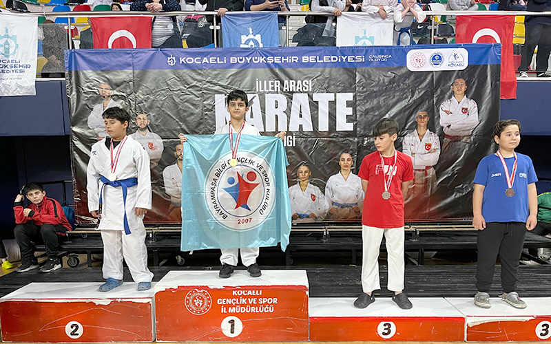MEHMET AKİF’TEN BÜYÜK BAŞARI