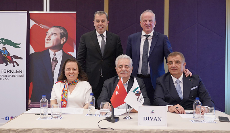 RUMELİ TÜRKLERİ’NDE BAYRAK DEĞİŞİMİ