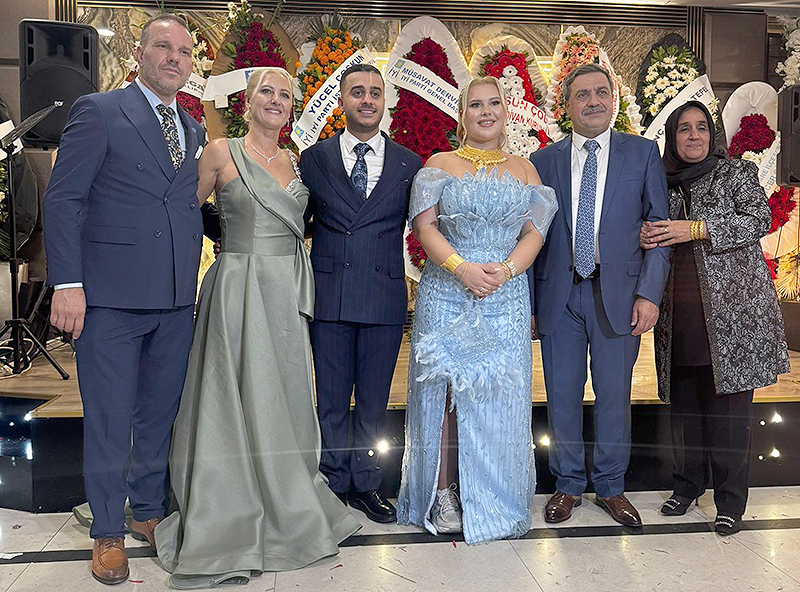 EVLİLİK YOLUNDA İLK ADIMI ATTILAR