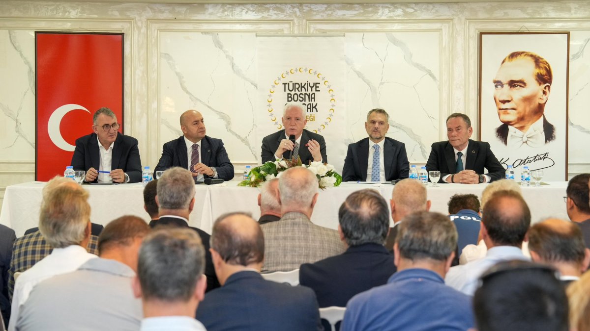 Vali Gül’den Bayrampaşa’da yoğun temaslar