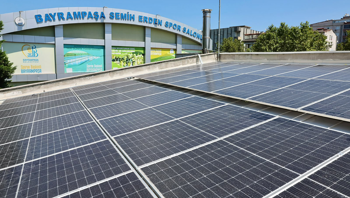 Bayrampaşa'da yüzme havuzu enerjisini güneşten alacak