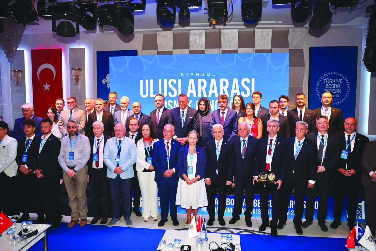 Boşnak Gençliği Bayrampaşa’da geleceğe yön verdi