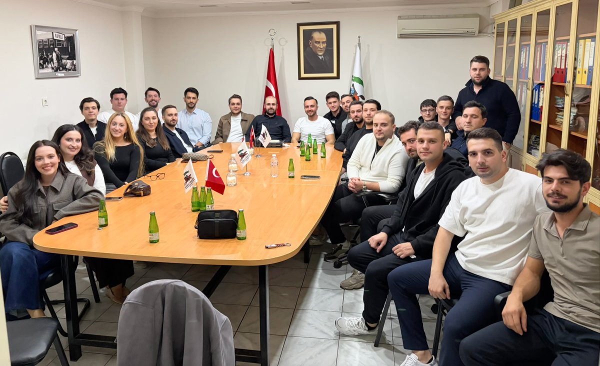 Rumeli Türkleri Gençlik Kolları’ndan yeni dönem hazırlığı